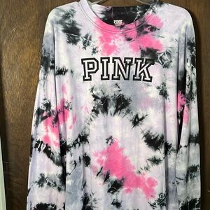 Ladies Pink long sleeve shirt. Size LARGE. In excellent condition.